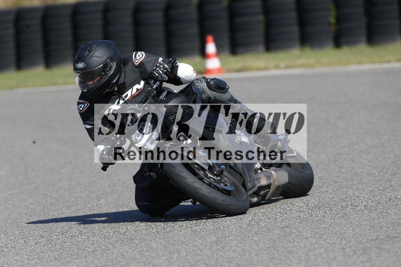 /Archiv-2025/49 26.08.2025 Cornu Master School ADR/blau-bleu/49